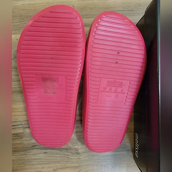 Melissa cloud slide sandals, size US 8, pink