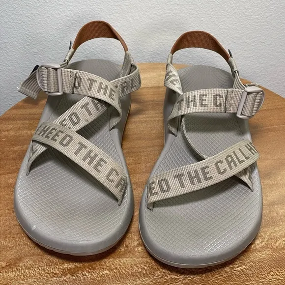 Mens 7/1 Classic Chaco X Howler Brothers Heed The Call Tan Sandals Sport Size 10