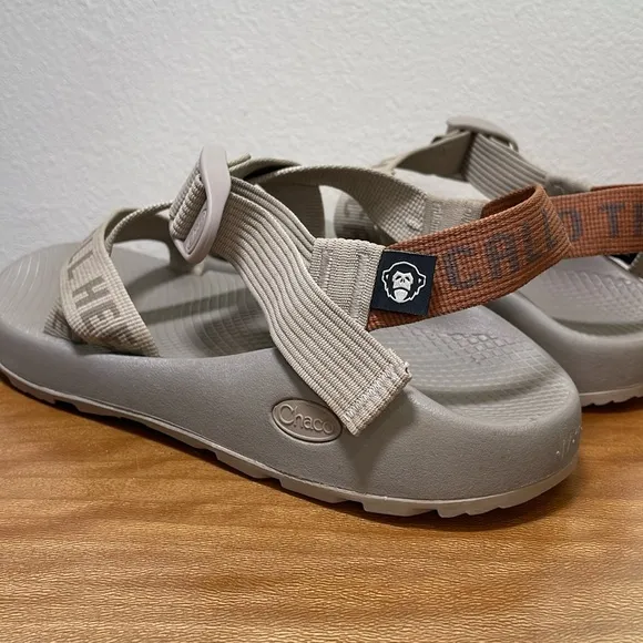 Mens 7/1 Classic Chaco X Howler Brothers Heed The Call Tan Sandals Sport Size 10