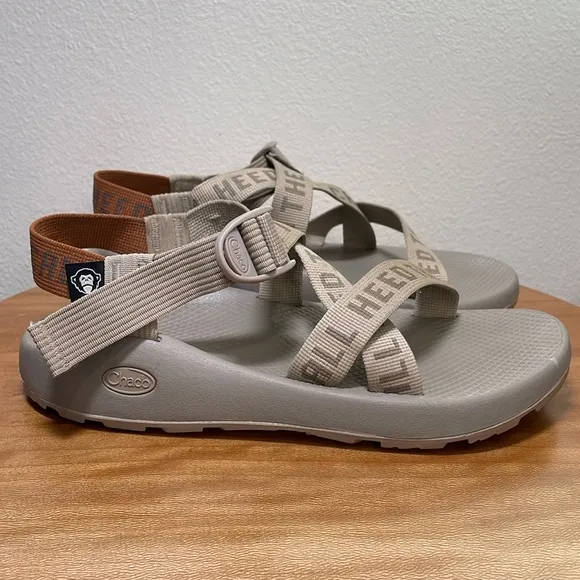Mens 7/1 Classic Chaco X Howler Brothers Heed The Call Tan Sandals Sport Size 10