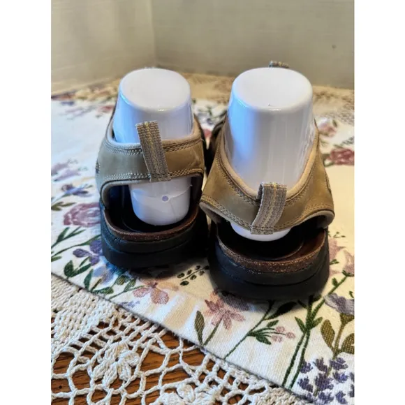 Men's Keen Sandals Tan Size 9.5