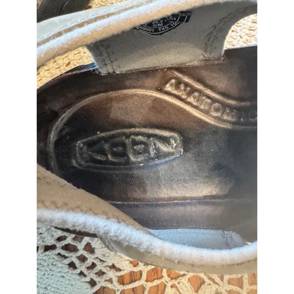 Men's Keen Sandals Tan Size 9.5