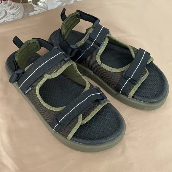 Men’s sandals with arch support
