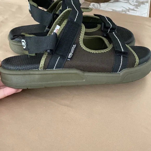 Men’s sandals with arch support