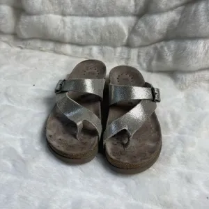 Mephisto metallic silver leather thong sandals with adjustable strap size EUR38