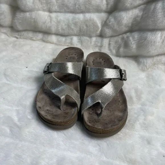 Mephisto metallic silver leather thong sandals with adjustable strap size EUR38