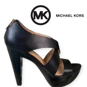 MICHAEL KORS Eleana Lacquer Platform Sandals EUC