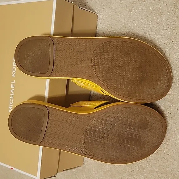 🛑MICHAEL KORS Indira Wedge Sandals