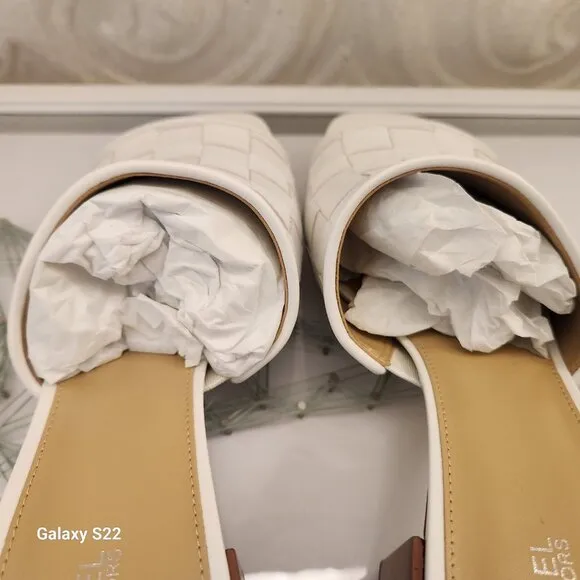 Michael Kors Ingrid Midheel Mule/Sandals. Size 9.5. Optic White. NIB.