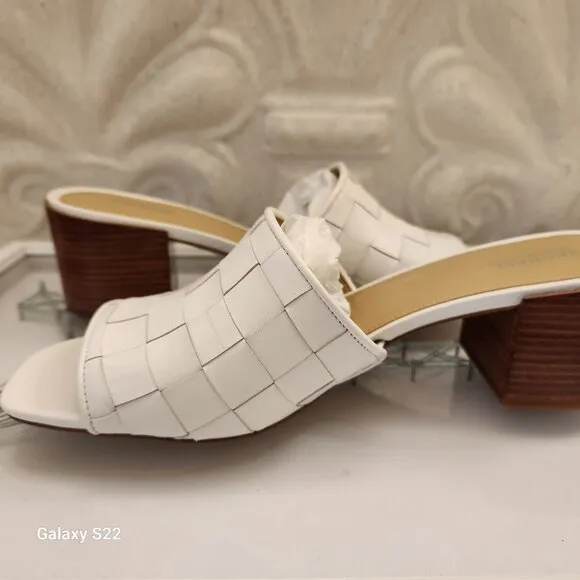 Michael Kors Ingrid Midheel Mule/Sandals. Size 9.5. Optic White. NIB.