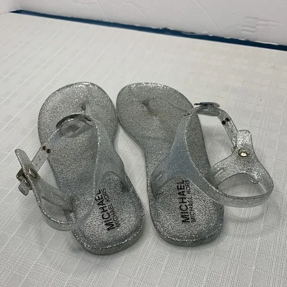 MICHAEL KORS Jelly PVC Thong Sandal MK Logo Plate Matte Silver