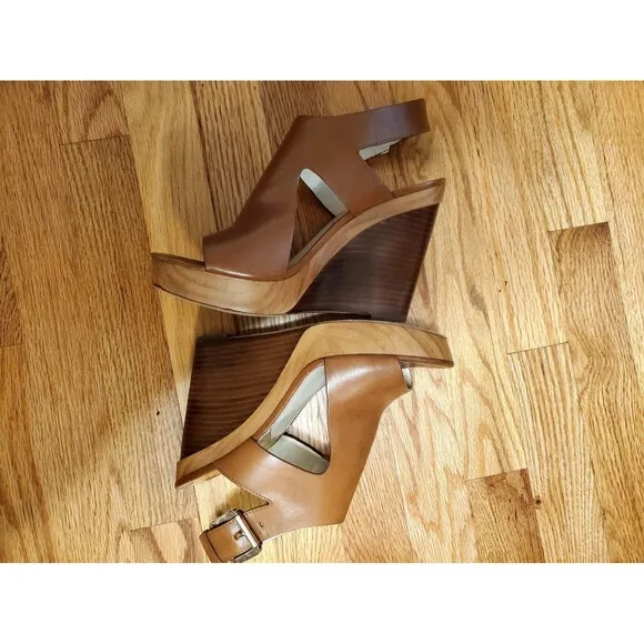 Michael Kors MK Brown Wedge Sandals Size 8
