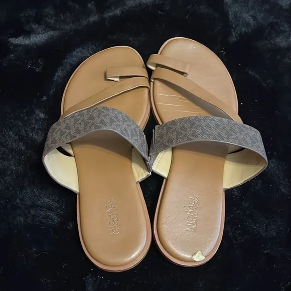Michael Kors Pratt Logo Leather Sandals