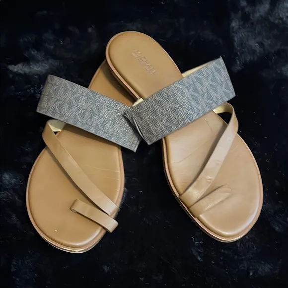 Michael Kors Pratt Logo Leather Sandals