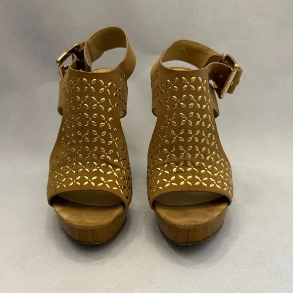Michael Kors Tan Suede Wedge Sandals Sz 6