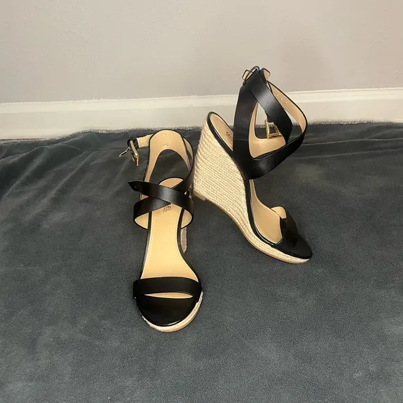 MICHAEL Michael Kors Women Kaylee Wedge Sandal Size 6