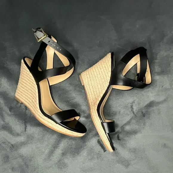 MICHAEL Michael Kors Women Kaylee Wedge Sandal Size 6