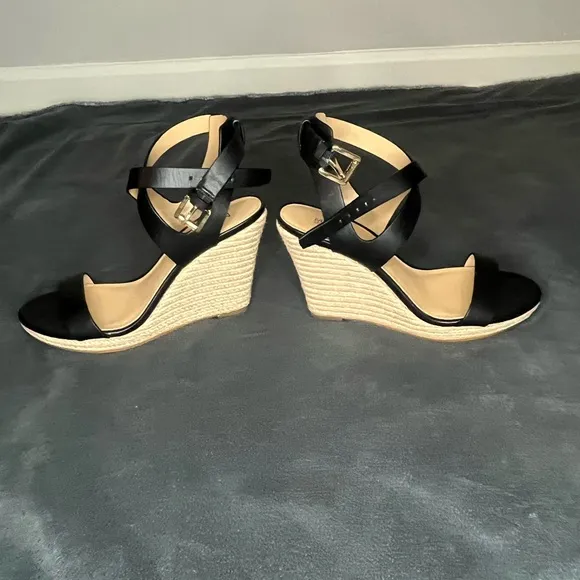 MICHAEL Michael Kors Women Kaylee Wedge Sandal Size 6