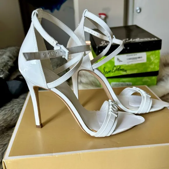 ❤️Micheal Kors new summer white leather sandals  size 5.5 ❤️.New❤️Goldie’s 🦋