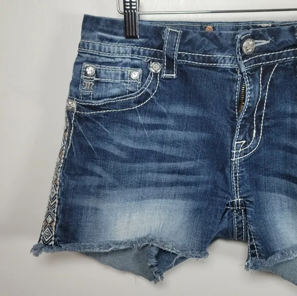 Miss Me Mid-Rise Easy Embellished Shorts Size 29