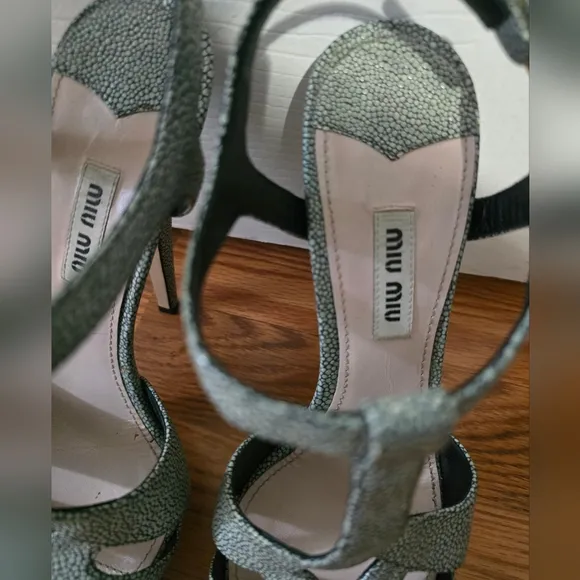 MIU MIU STINGRAY PLATFORM SANDALS