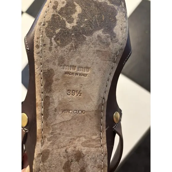 Miu Miu Women's Brown Patent Leather Sandals Size 39.5 9.5 Made In Italy