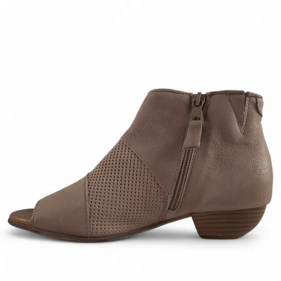 MIZ MOOZ Clermont Peep Toe Leather Heeled Booties Laser Cut Sandals Heels 7.5