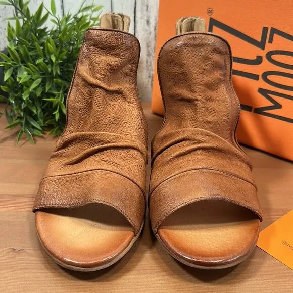 Miz Mooz Corra Leather Wide Width Heeled Sandals Size 38