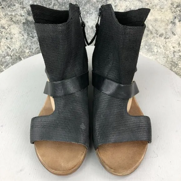 Miz Mooz Women's Size 41 (9.5-10) Corgan Verona Collection Black Leather Sandals