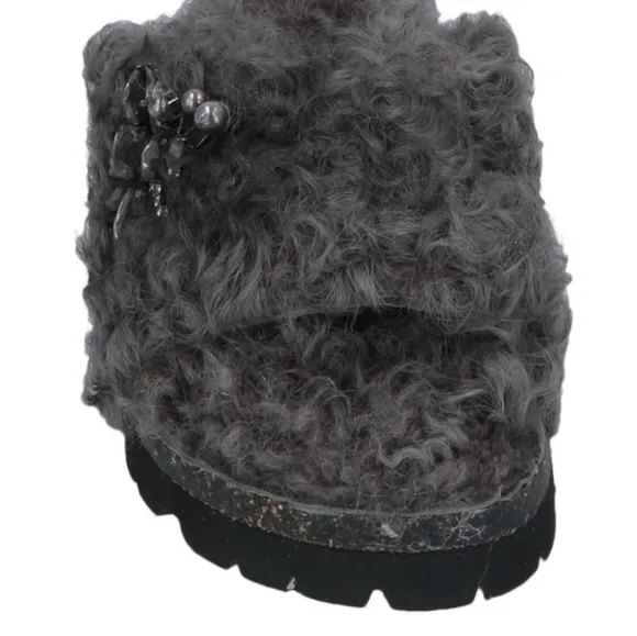 Movie's Shearling Rhinestone Brooch Flat Cozy Sandals Gray Size 8