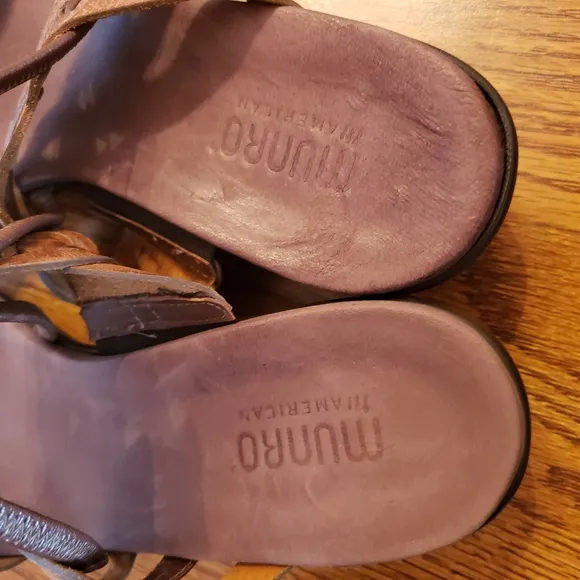 MUNRO AMERICAN Solar Sandals Slingback Brown &amp; tan 8.5