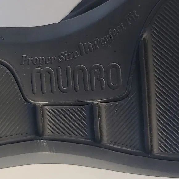 MUNRO Casita Slide Sandals Platform Wedge Black Stretch Fabric Size 9M NWOB