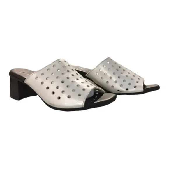 Munro Jules Silver Perforated Leather Mule Cushioned Footbed Arch Support 6