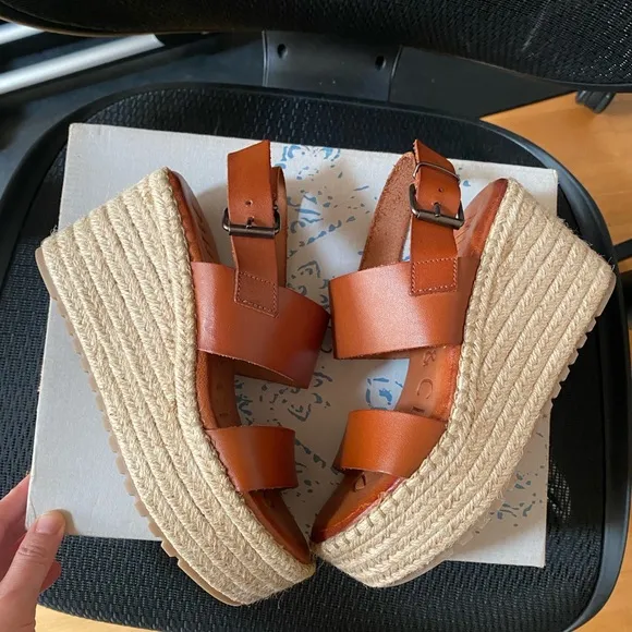 MUSSE &amp; CLOUD Leather Espadrille Platform Sandals