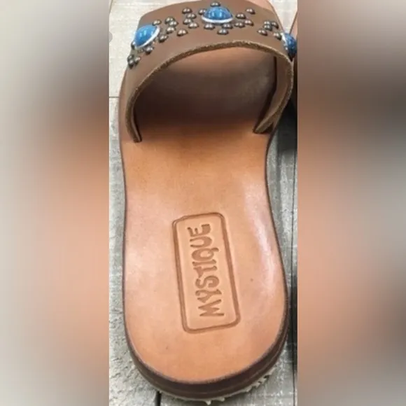 MYSTIQUE BOUTIQUE EMBELLISHED LEATHER SANDALS SIZE 10 NEW IN BOX