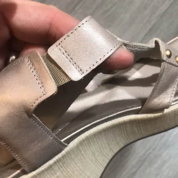 Naot “Flirt” Silver Threads Leather Adjustable Strap Wedge Sandals size 11