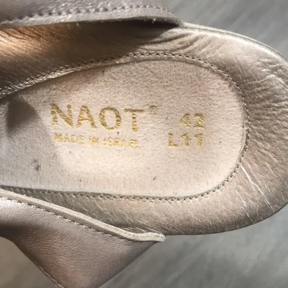 Naot “Flirt” Silver Threads Leather Adjustable Strap Wedge Sandals size 11