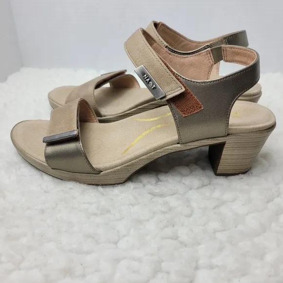 Naot Intact Women's Sandals Size 9 Adjustable Leather Straps Heel Comfort Beige