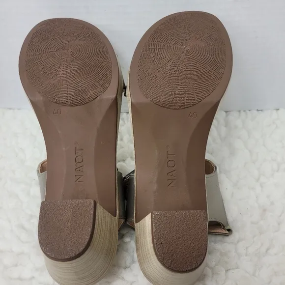 Naot Intact Women's Sandals Size 9 Adjustable Leather Straps Heel Comfort Beige