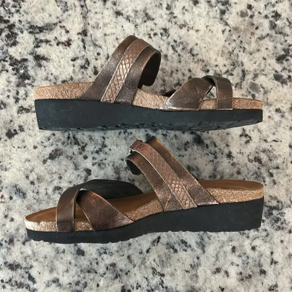 NAOT Jessica Copper Bronze Leather Sandals Adjustable Strap Women’s Size 36 NWOT