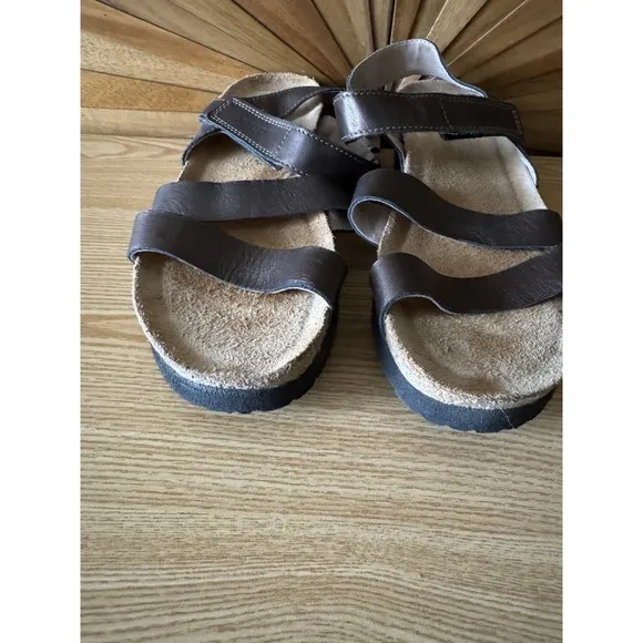 Naot Kayla Sandals Copper Bronze Made In Israel Size 40 W 9 Strappy Ankle Strap
