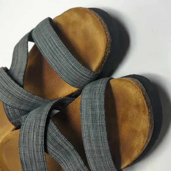Naot Naomi criss cross slip on slide sandals women's size 6 EU 37