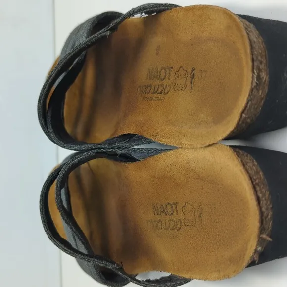 Naot Naomi criss cross slip on slide sandals women's size 6 EU 37