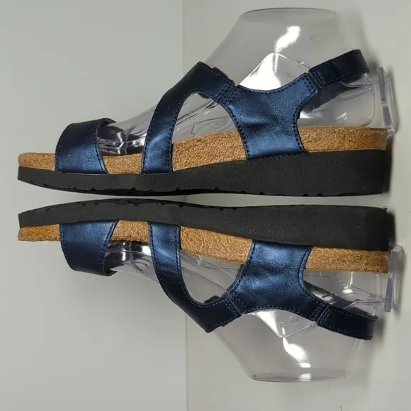 Naot Pamela Blue leather sandals womans size 10 EU 41