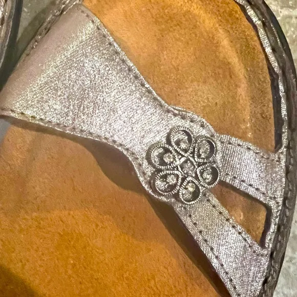 NAOT Trinton Sandals, Silver Threads Silver Size EU 40, US 9