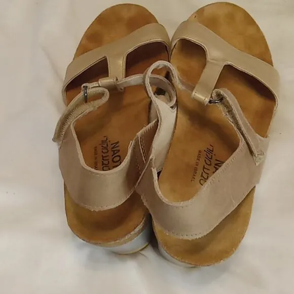 Naot Women's  Size 8.5 Unicorn T-Straps Sandals. Summer, Beachy, Casual, Comfy