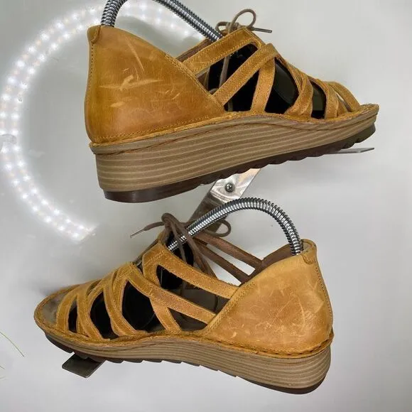 Naot Women's 8 8.5  EU 39 Yarrow Camel Tan Lace Up Ghillie Wedge Sandals