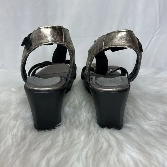 Naot Flirt Metallic Pewter Silver Threads Leather  Wedge Sandals Sz 39/US 6.5