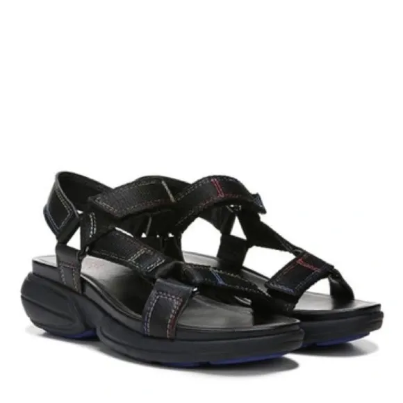 Naturalizer Flores Sandal in Black Multi