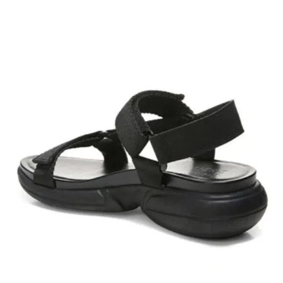 Naturalizer Flores Sandal in Black